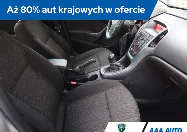 Opel Astra cena 26000 przebieg: 195616, rok produkcji 2014 z Szadek małe 172